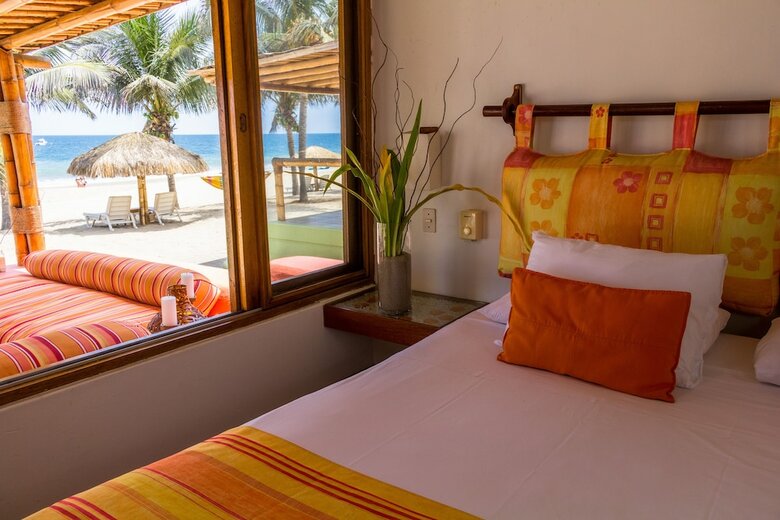 Hotel Punta Sal Suites & Bungalows Resort