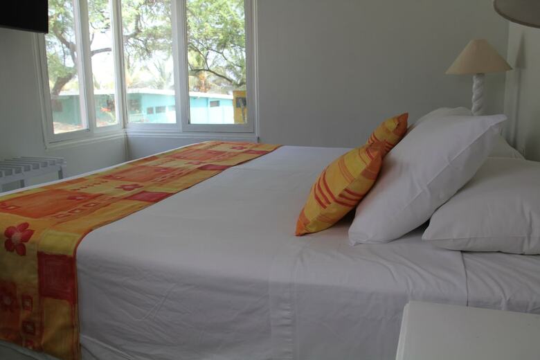 Hotel Punta Sal Suites & Bungalows Resort