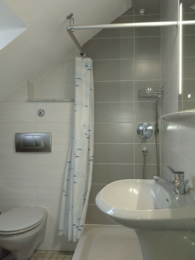 Hotel B&B Am See - Privatzimmer