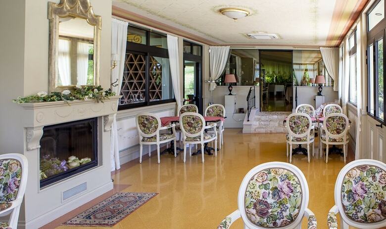 Agroturismo Relais Sassa Al Sole
