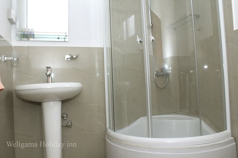 Hotel Weligama Holiday Inn
