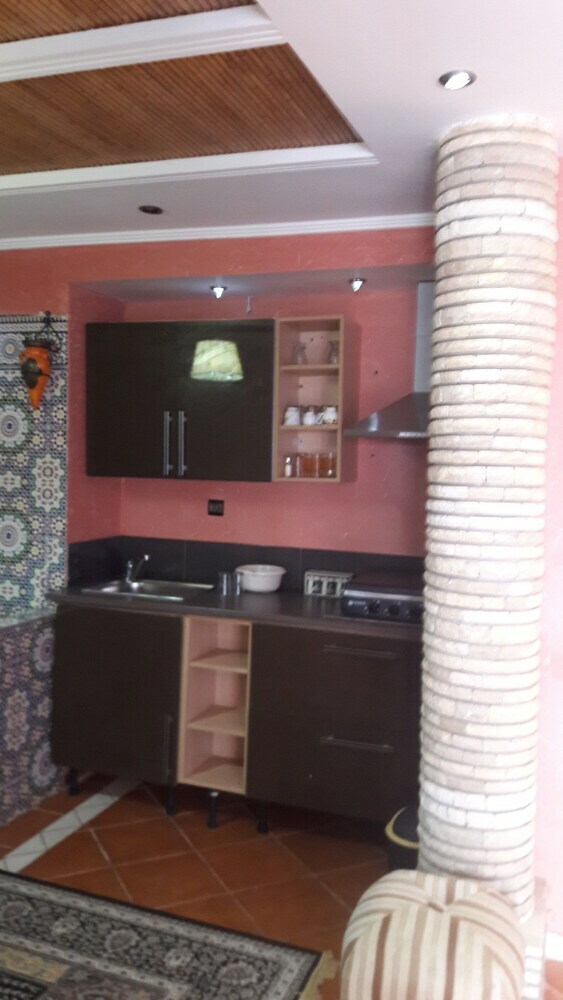 Hotel Tamri House