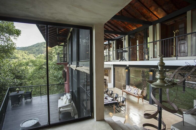 Villa The Hermitage By Edwards Collection