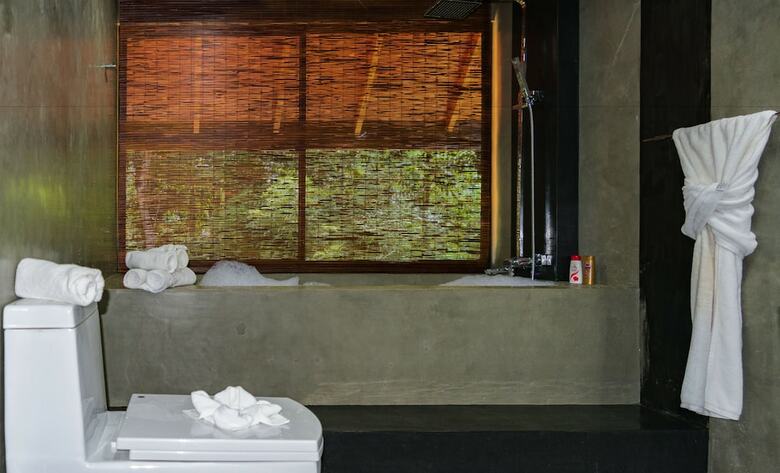 Hotel Kandy Cabana Eco Resort