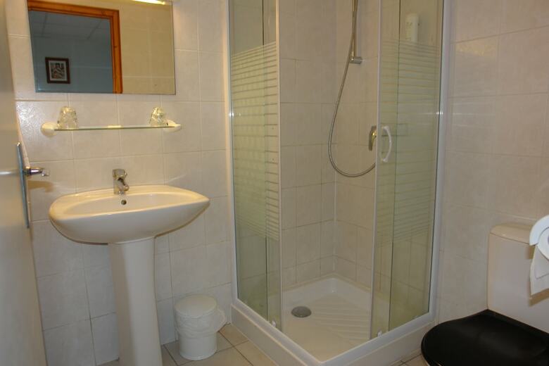 Brit Hotel L?adresse -  Lyon West