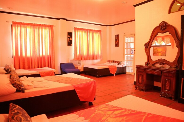 Hotel Isla Bonita Beach Resort