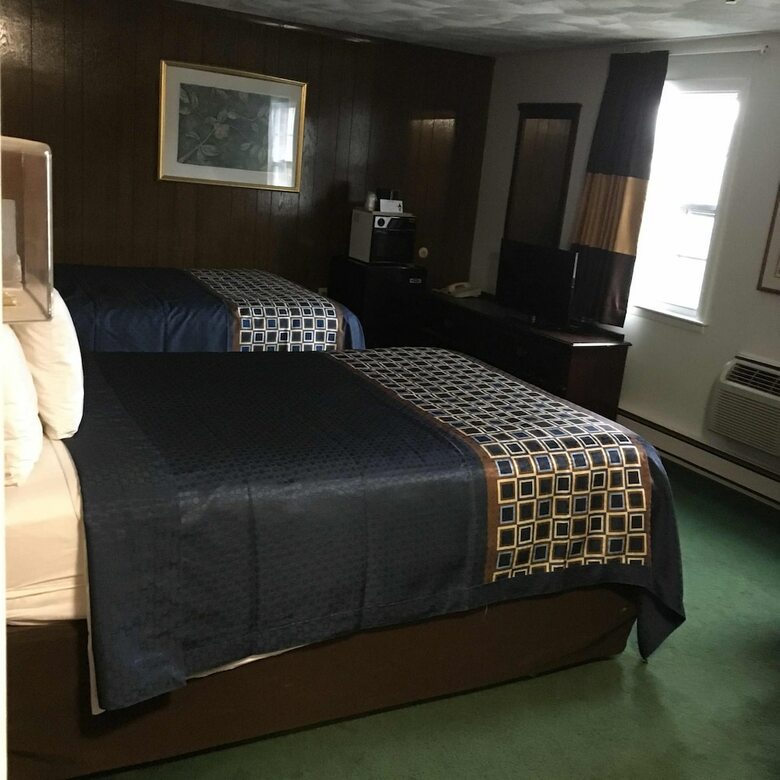 Wickford Motor Inn