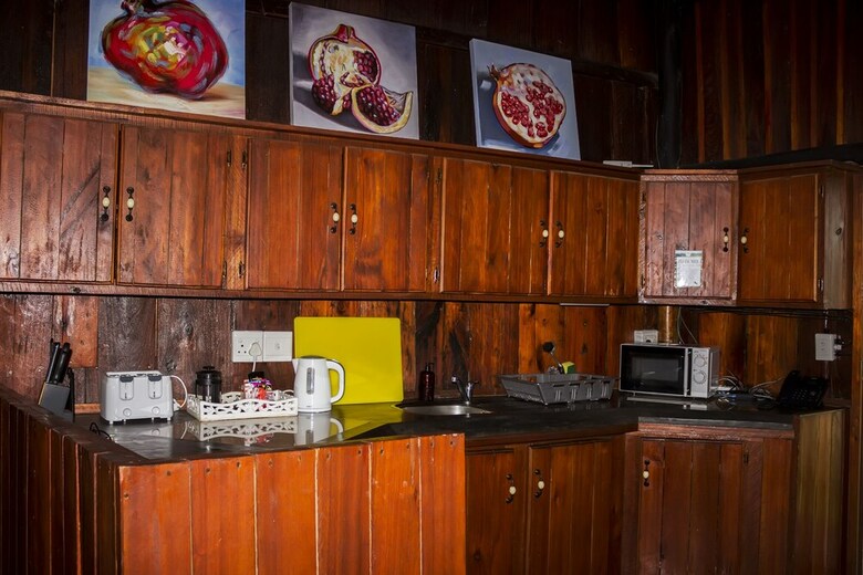 Posada Rain Farm Game Lodge