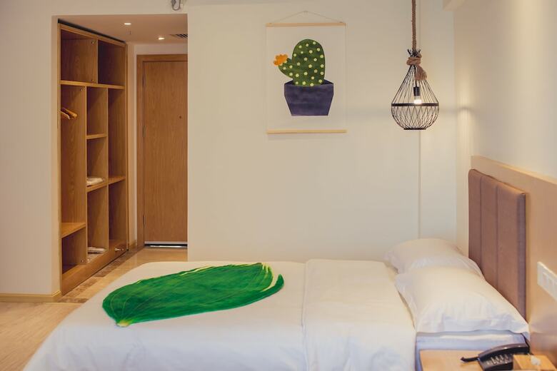 Blossom Hotel In Kunming