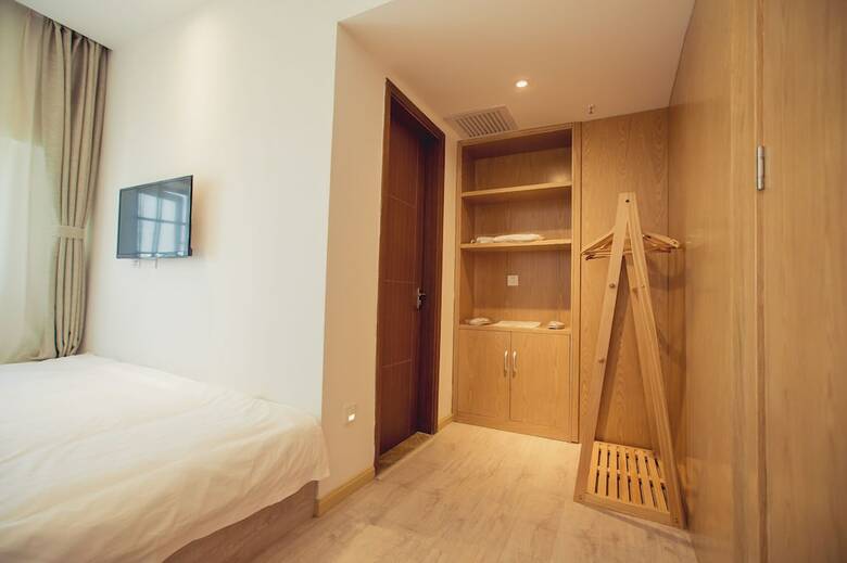 Blossom Hotel In Kunming