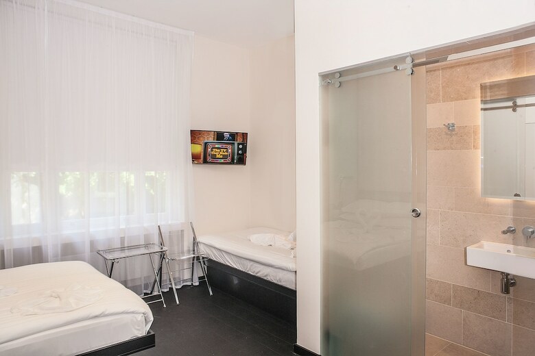 Hotel Mstay Golders Green