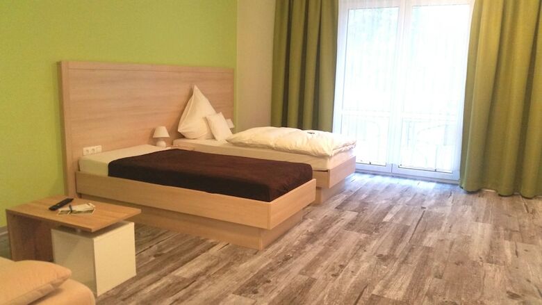 Neue M�hle Hotel Und Restaurant
