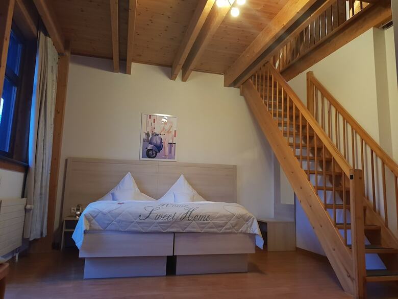 Neue M�hle Hotel Und Restaurant
