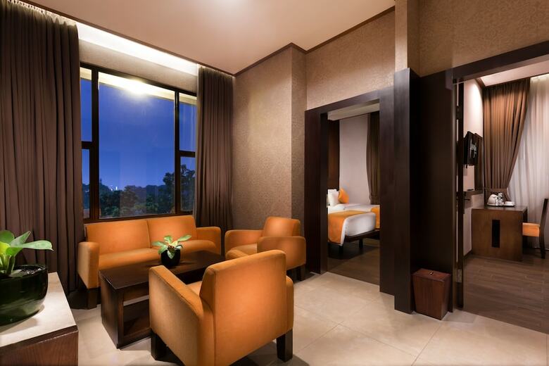 Hemangini Hotel