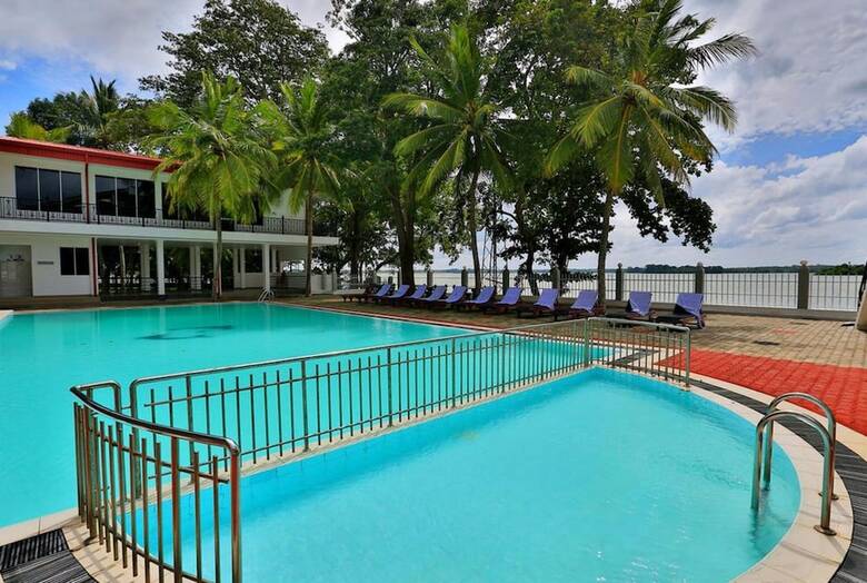 Hotel Centauria Lake Resort