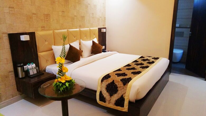 Pinnacle By 1589 Hotels