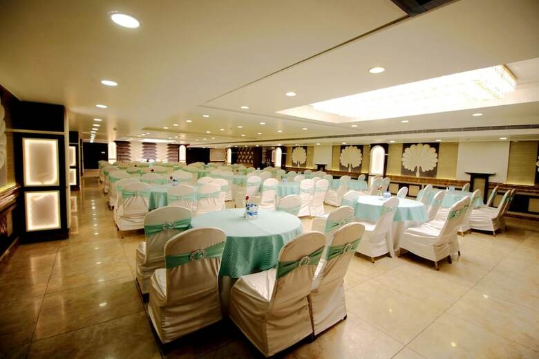 Pinnacle By 1589 Hotels