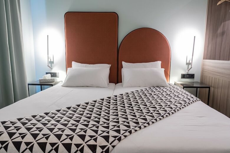 Kubic Athens Smart Hotel
