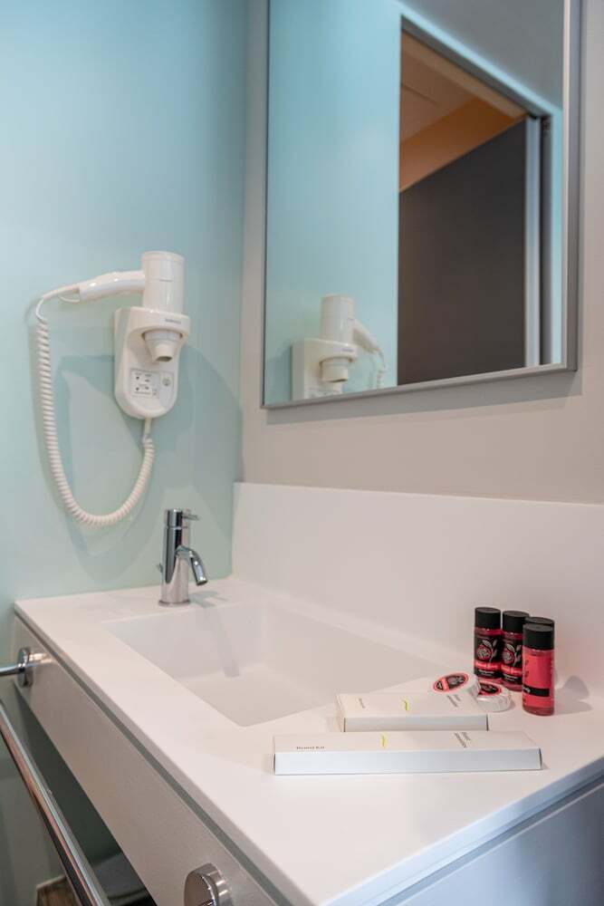 Kubic Athens Smart Hotel