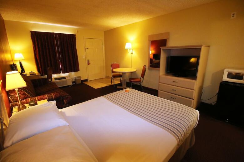 Motel Econo Lodge Inn & Suites Maingate Central