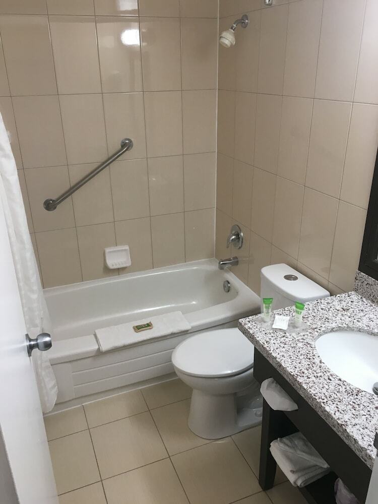 Hotel Mississauga Inn And Suites