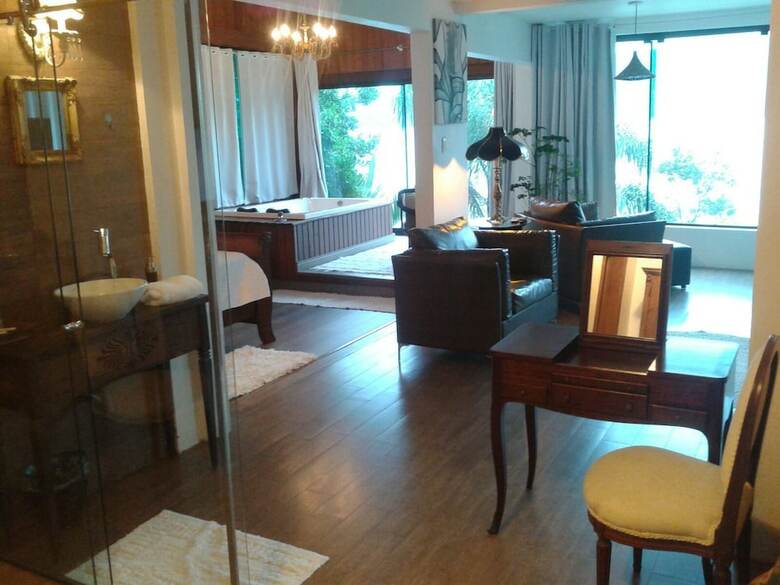 Hotel Bistr� E Guest House Isadora Duncan