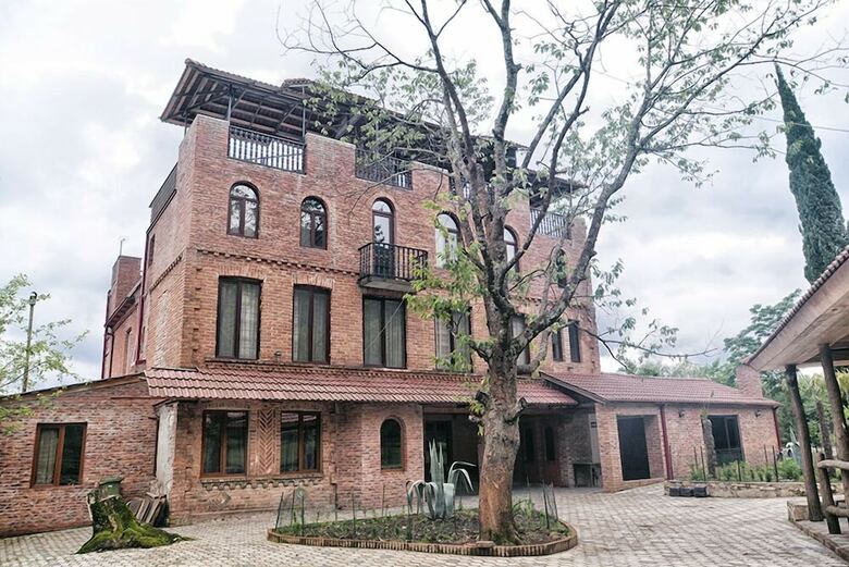 Hotel Chateau Chikovani
