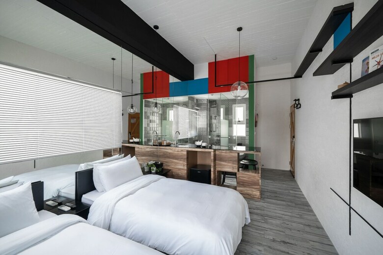 Color Reefs B&B