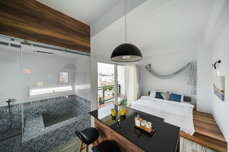 Color Reefs B&B