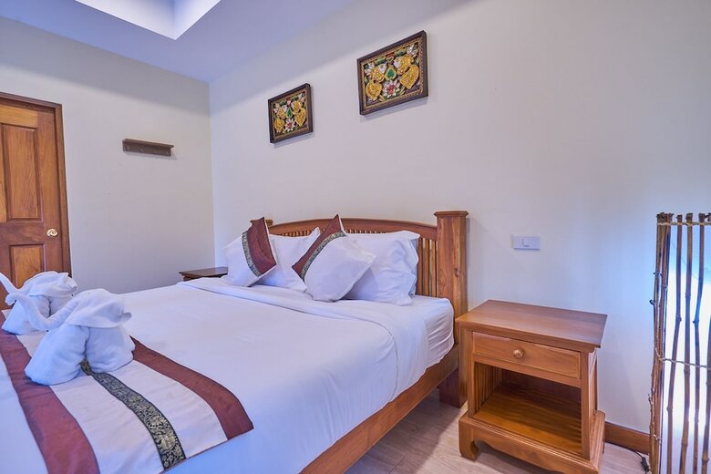 Hotel Hueankhamhom Resort