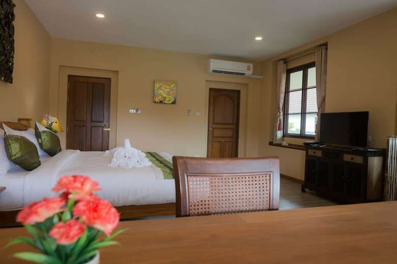 Hotel Hueankhamhom Resort