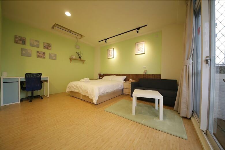 Hotel Yo Hoo 16 House