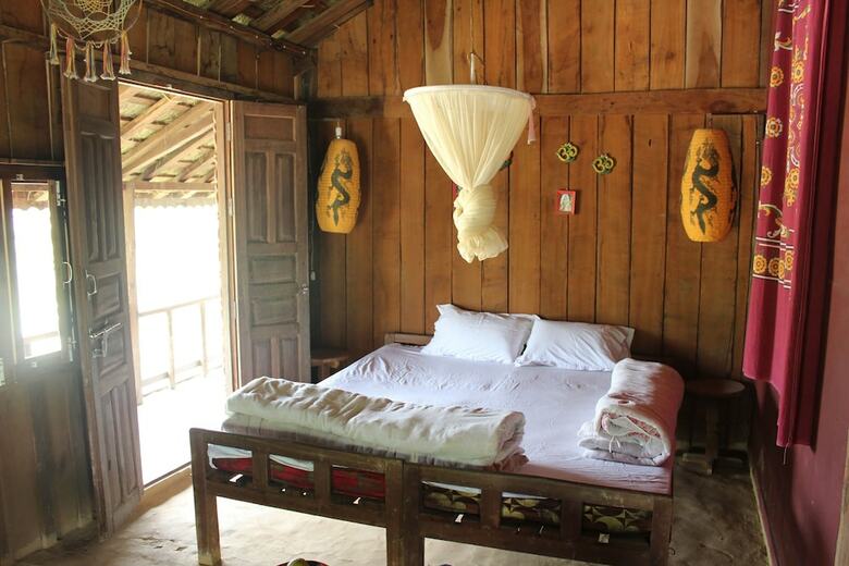 Hotel Shanta Ghar Resort