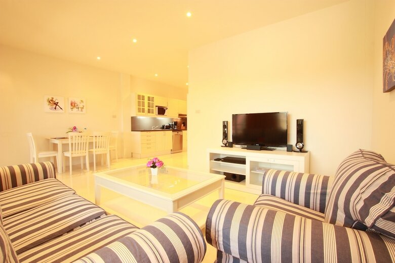 Aparthotel Bang Sarey Nordic Resort