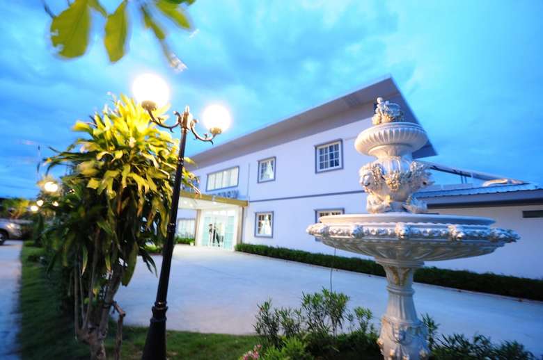Montara Hotel & Resort Korat