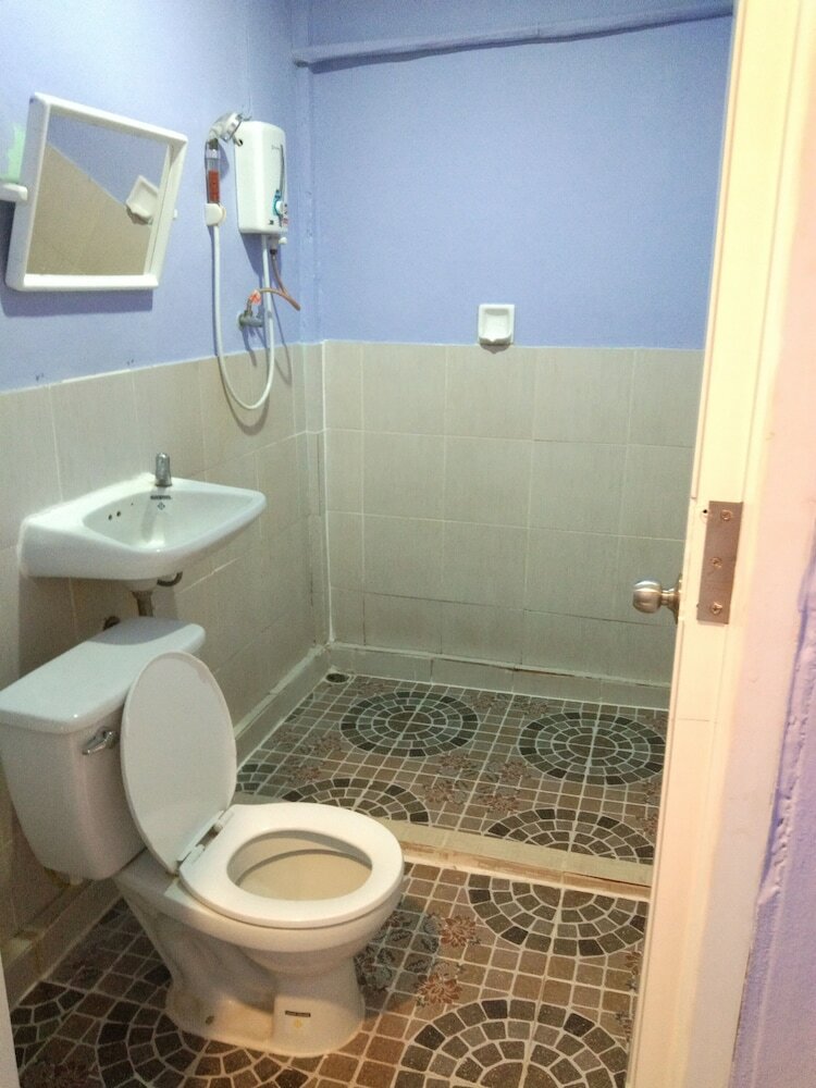 Hotel Raveekan Resort