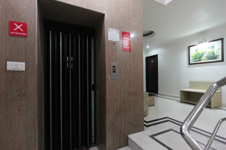 Hotel Oyo Flagship 342 Anna Nagar- Mmm Hospital