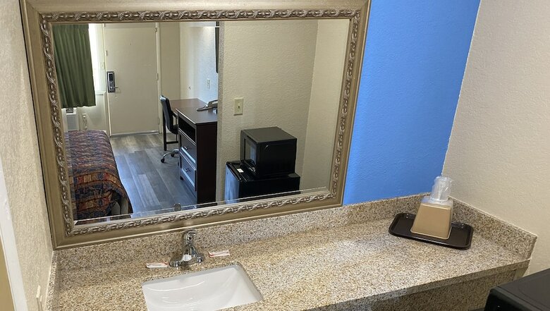Hotel Express Inn Newport News