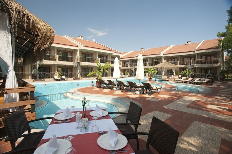 Club Hotel Turan Prince World