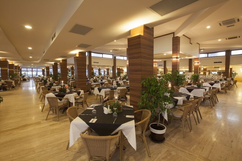Club Hotel Turan Prince World