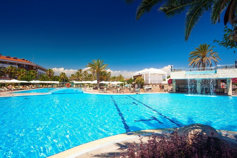 Club Hotel Turan Prince World