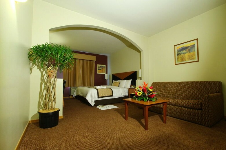 Hotel Sleep Inn Paseo Las Damas