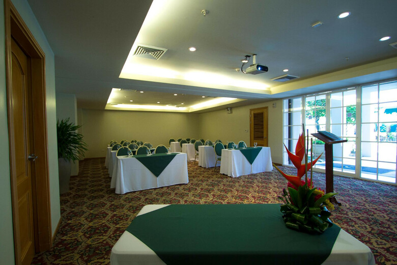 Hotel Sleep Inn Paseo Las Damas