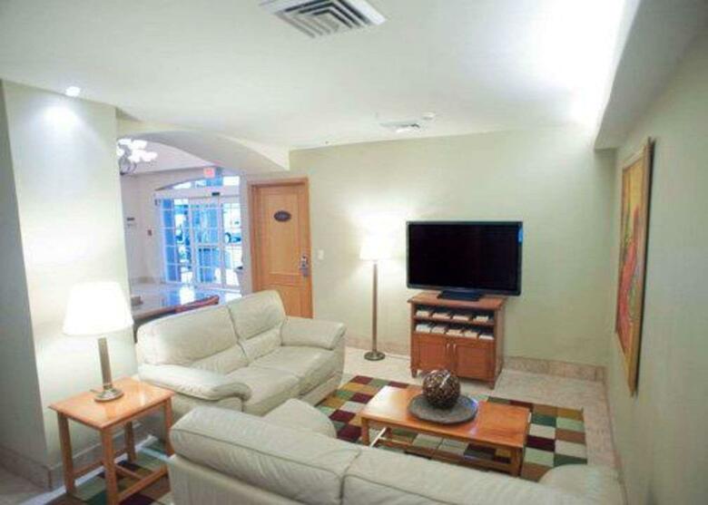Hotel Sleep Inn Paseo Las Damas