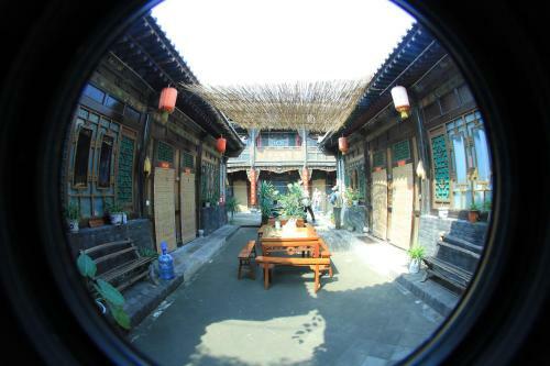 Lao Cheng Gen Hostel