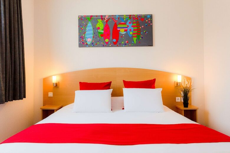 Hotel H�tel Kyriad Quimper - Pont-l'abb�