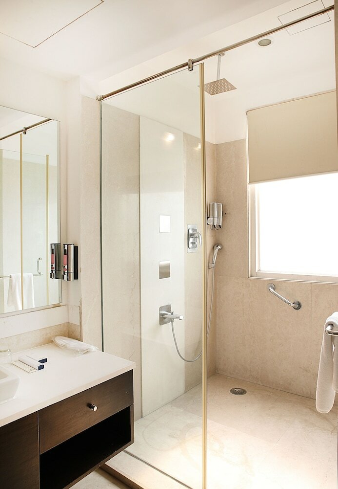 Hotel Ahuja Residency Vista Woods