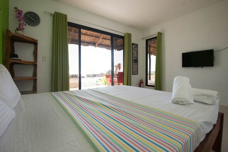 Hotel Footprints Beach Resort