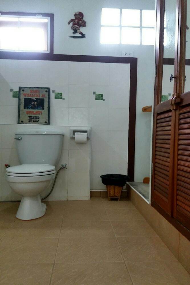 Hotel Rai Lung Tui Homestay
