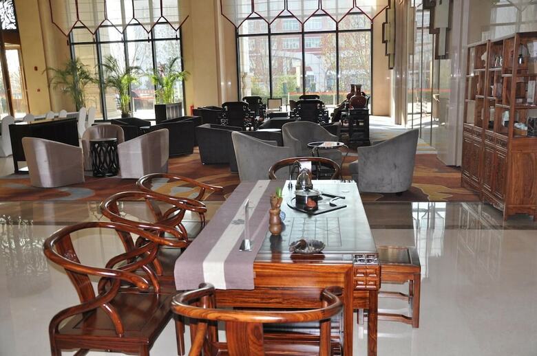 Joyful Rose International Hotel